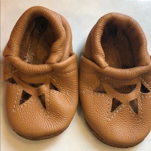 💯 leather moccasins